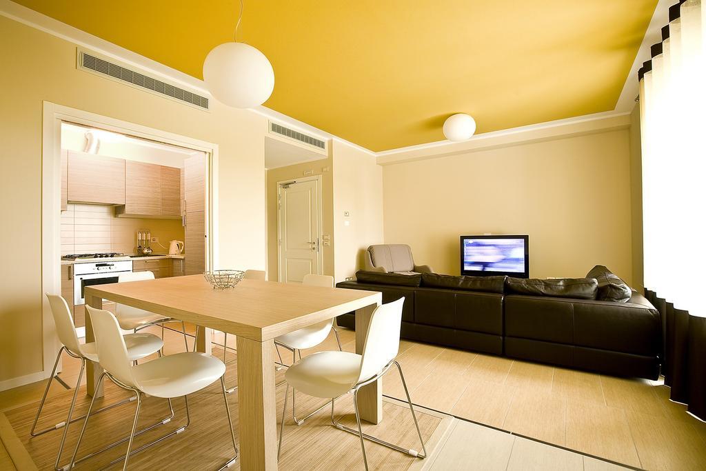 Aparthotel La Pineta Lido di Jesolo Exteriör bild